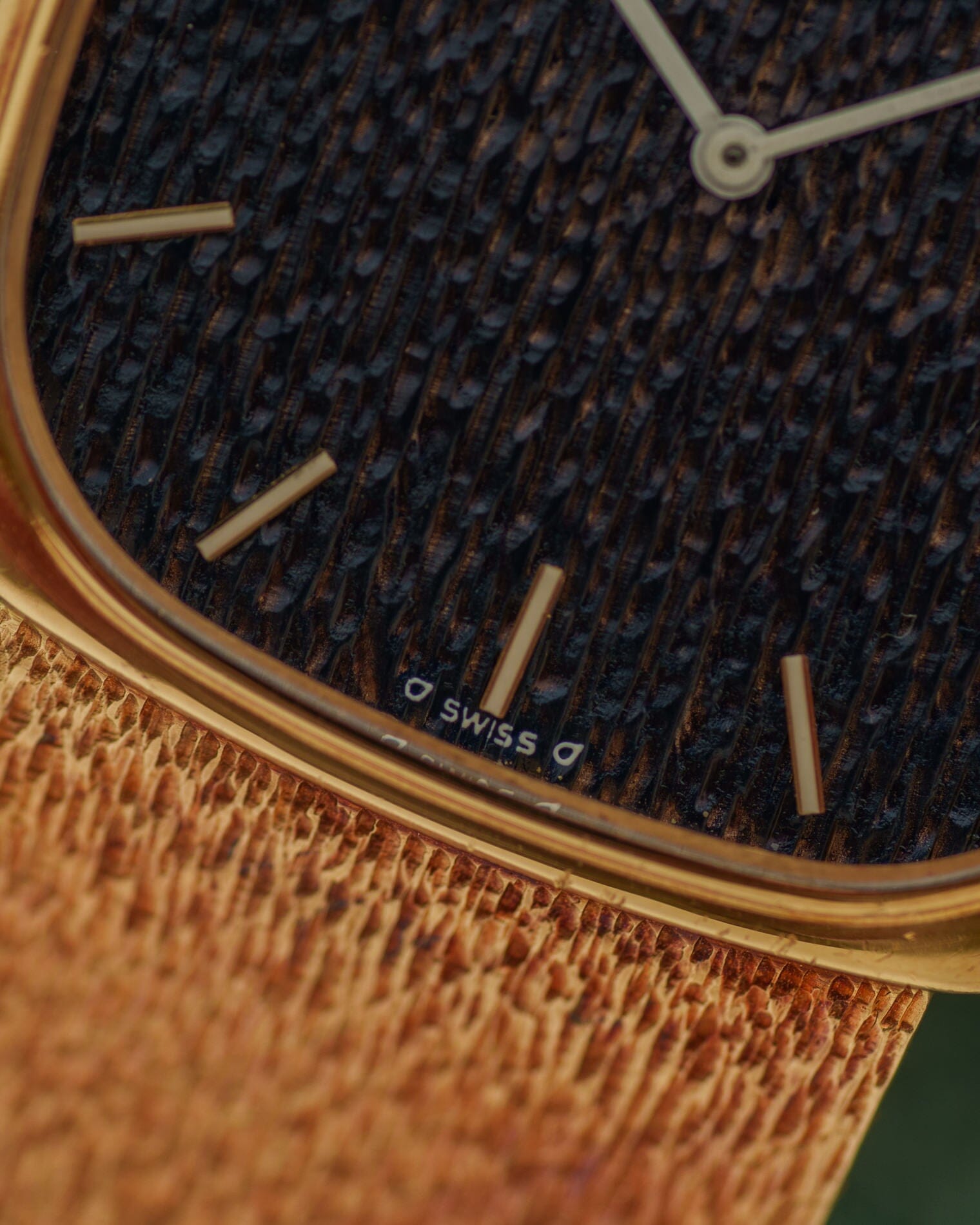 Patek Philippe 3666 クッションケース YG ブラックダイアル 槌目仕上げ Watch PATEK PHILIPPE