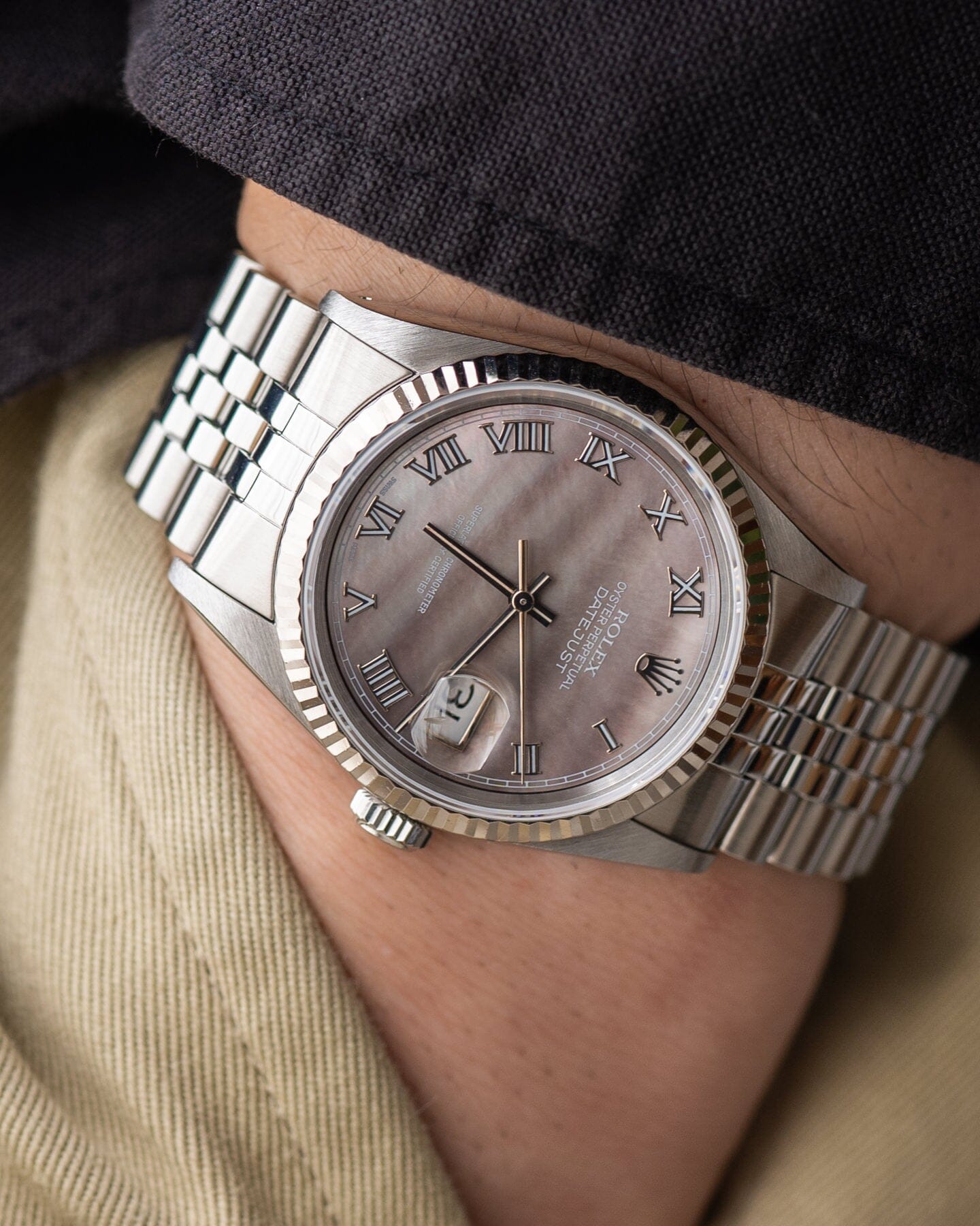 Rolex Datejust 16234 Black MOP Dial Watch ROLEX