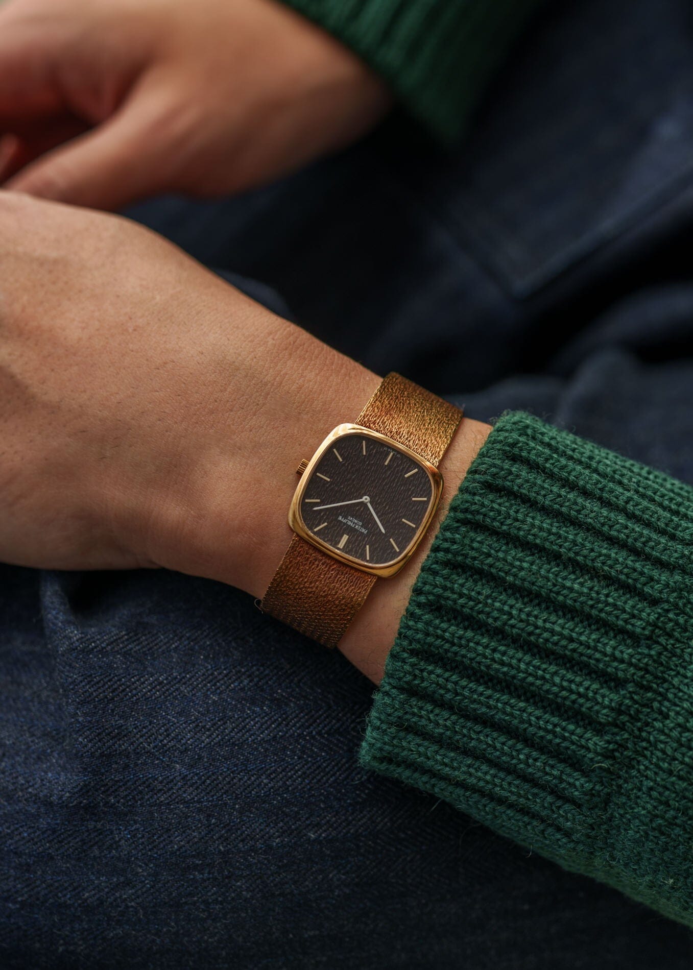 Patek Philippe 3666 クッションケース YG ブラックダイアル 槌目仕上げ Watch PATEK PHILIPPE