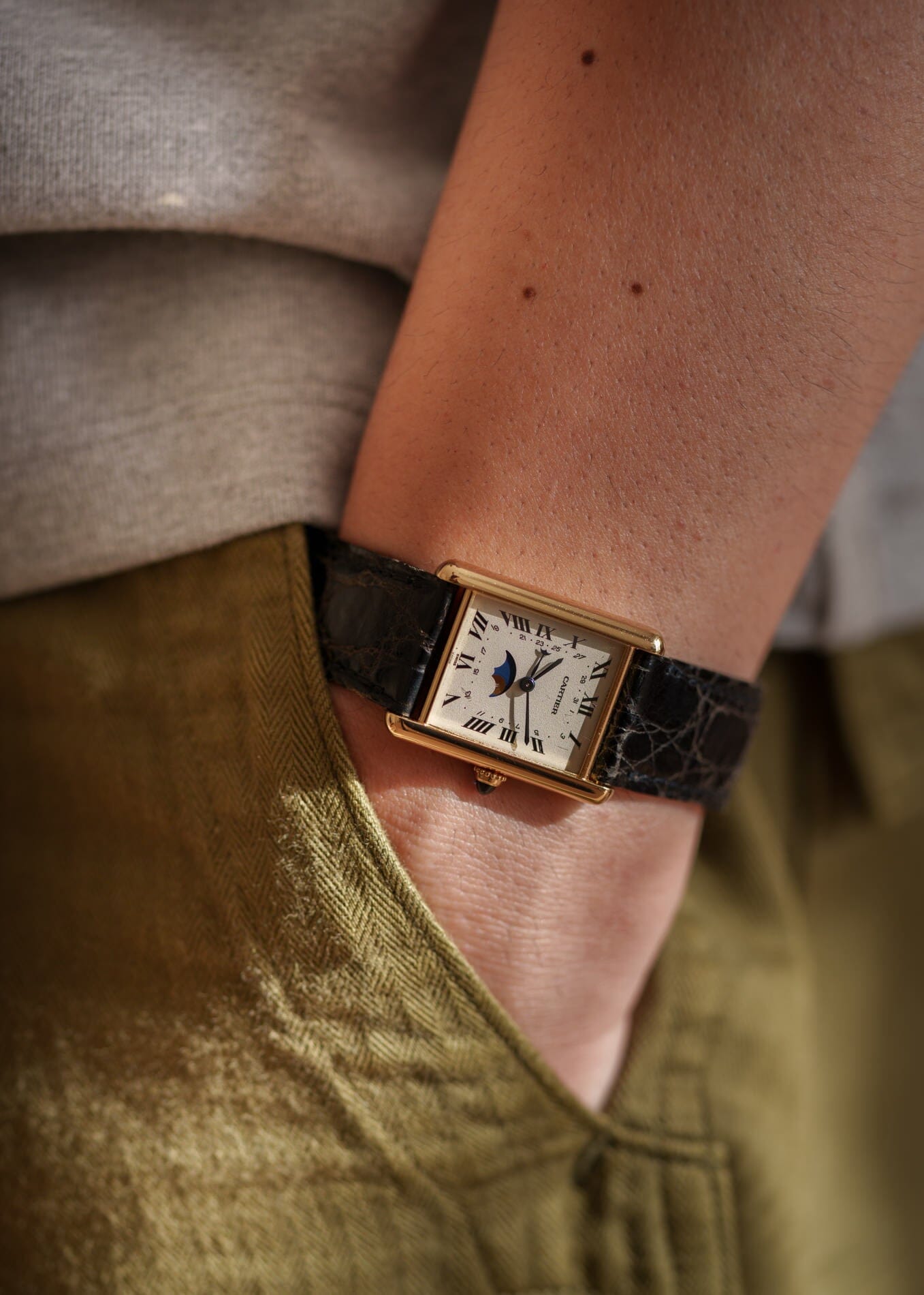 Cartier タンク ルイ カルティエ LM 81900 YG ムーンフェイズ コンプリートサービス済み Watch CARTIER