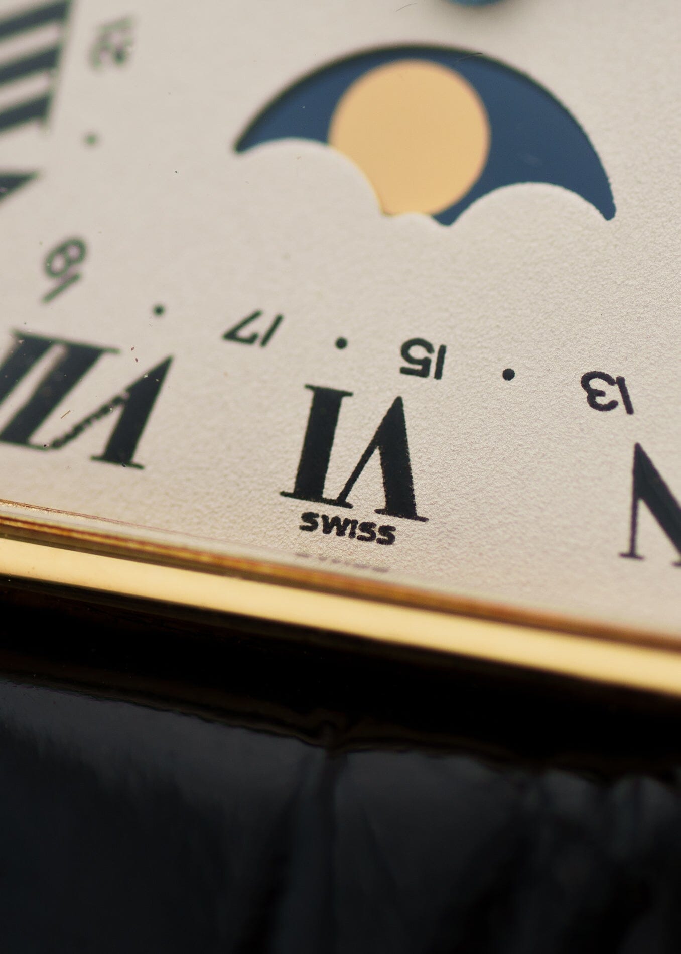 Cartier タンク ルイ カルティエ LM 819001 YG ムーンフェイズ Dバックル付き Watch CARTIER