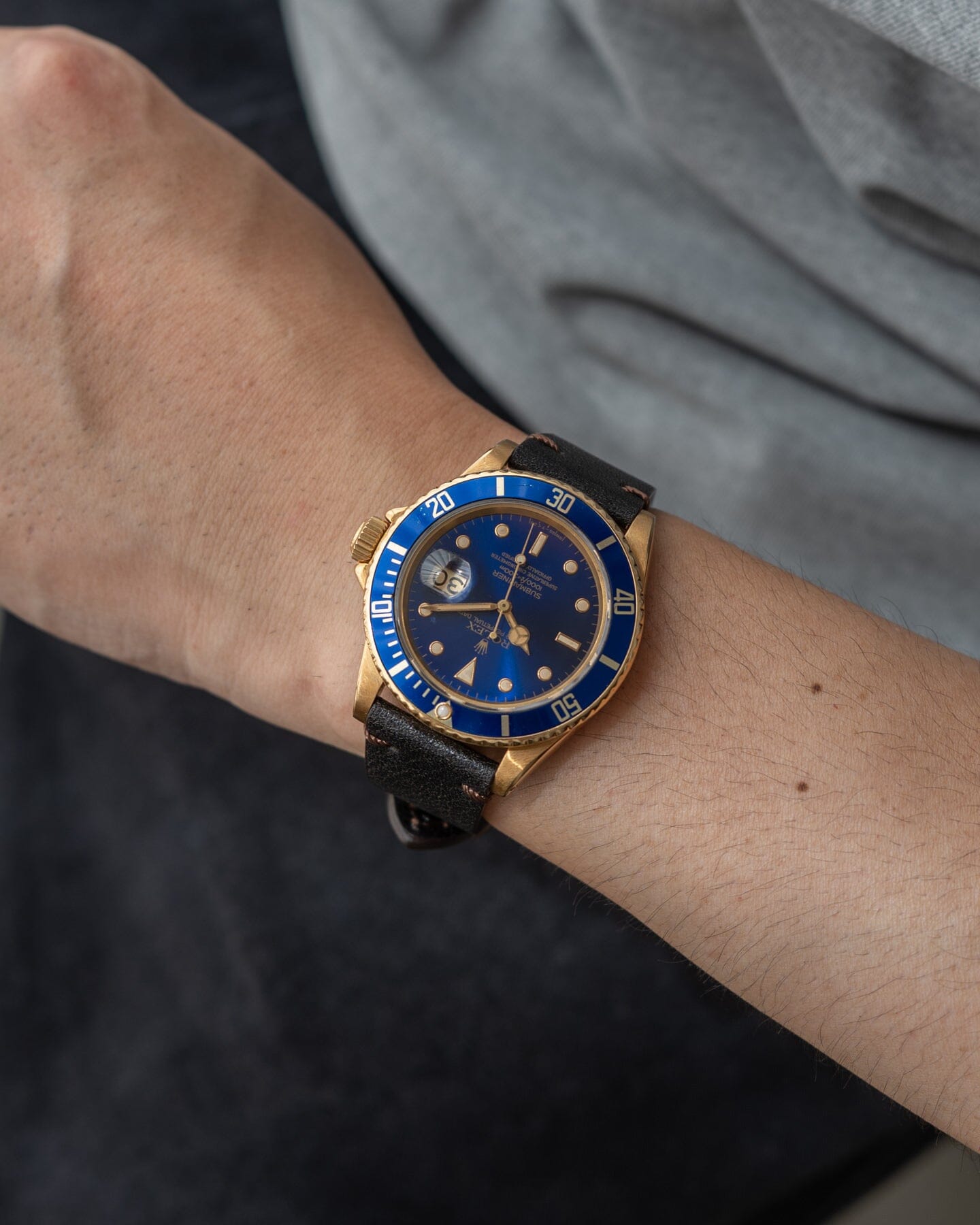 Rolex Submariner Date 16808 YG Blue Dial Watch ROLEX