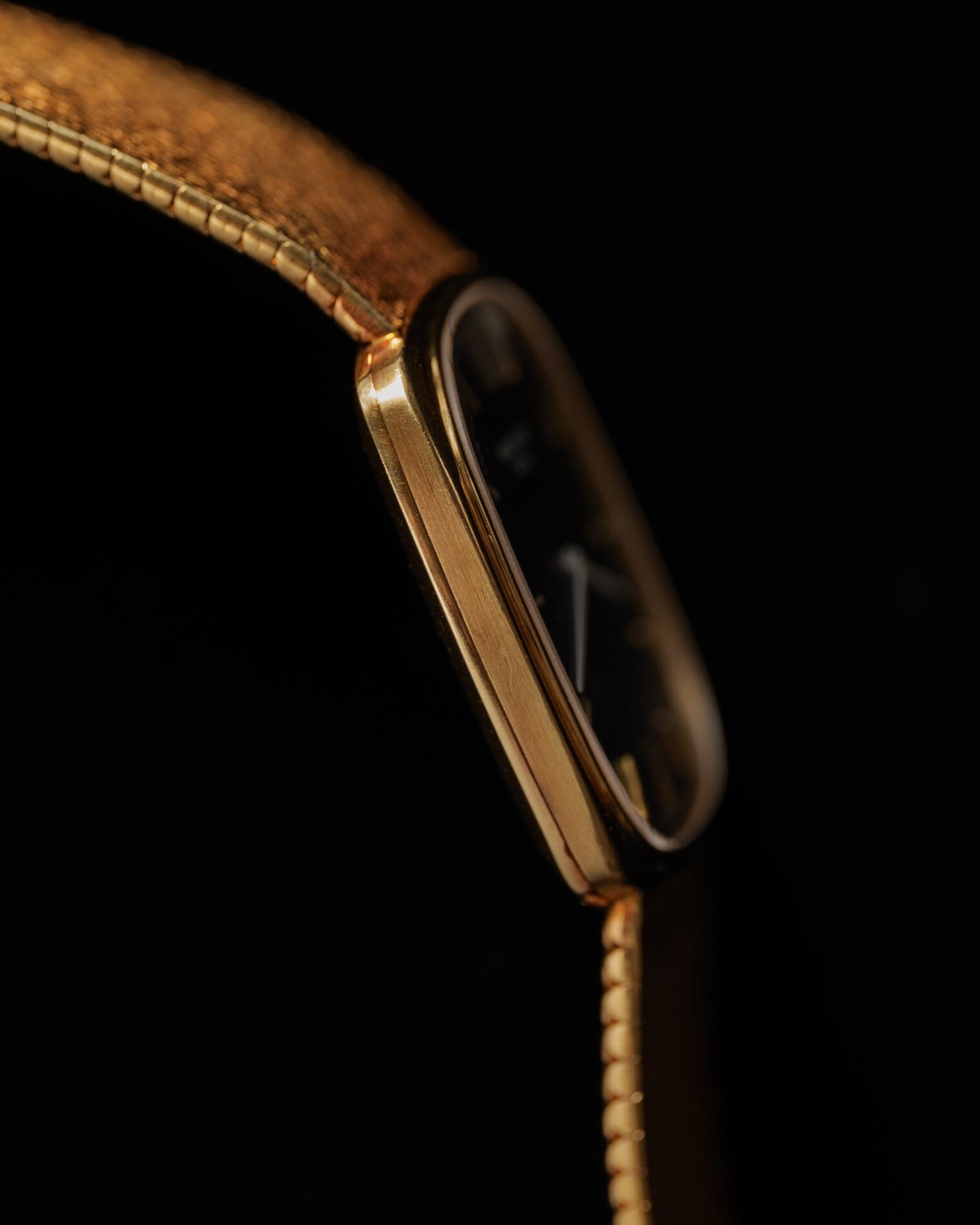 Patek Philippe 3666 クッションケース YG ブラックダイアル 槌目仕上げ Watch PATEK PHILIPPE