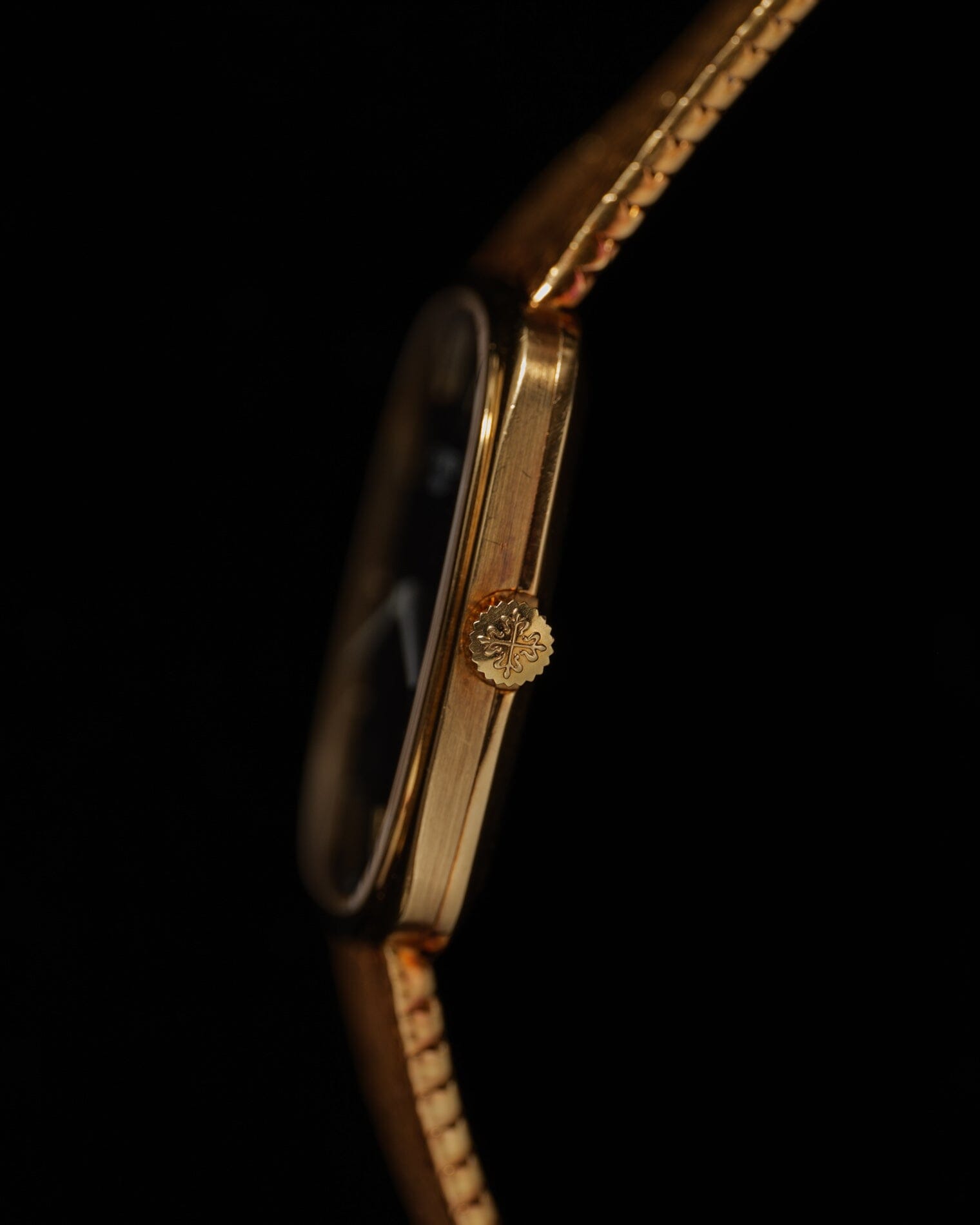 Patek Philippe 3666 クッションケース YG ブラックダイアル 槌目仕上げ Watch PATEK PHILIPPE