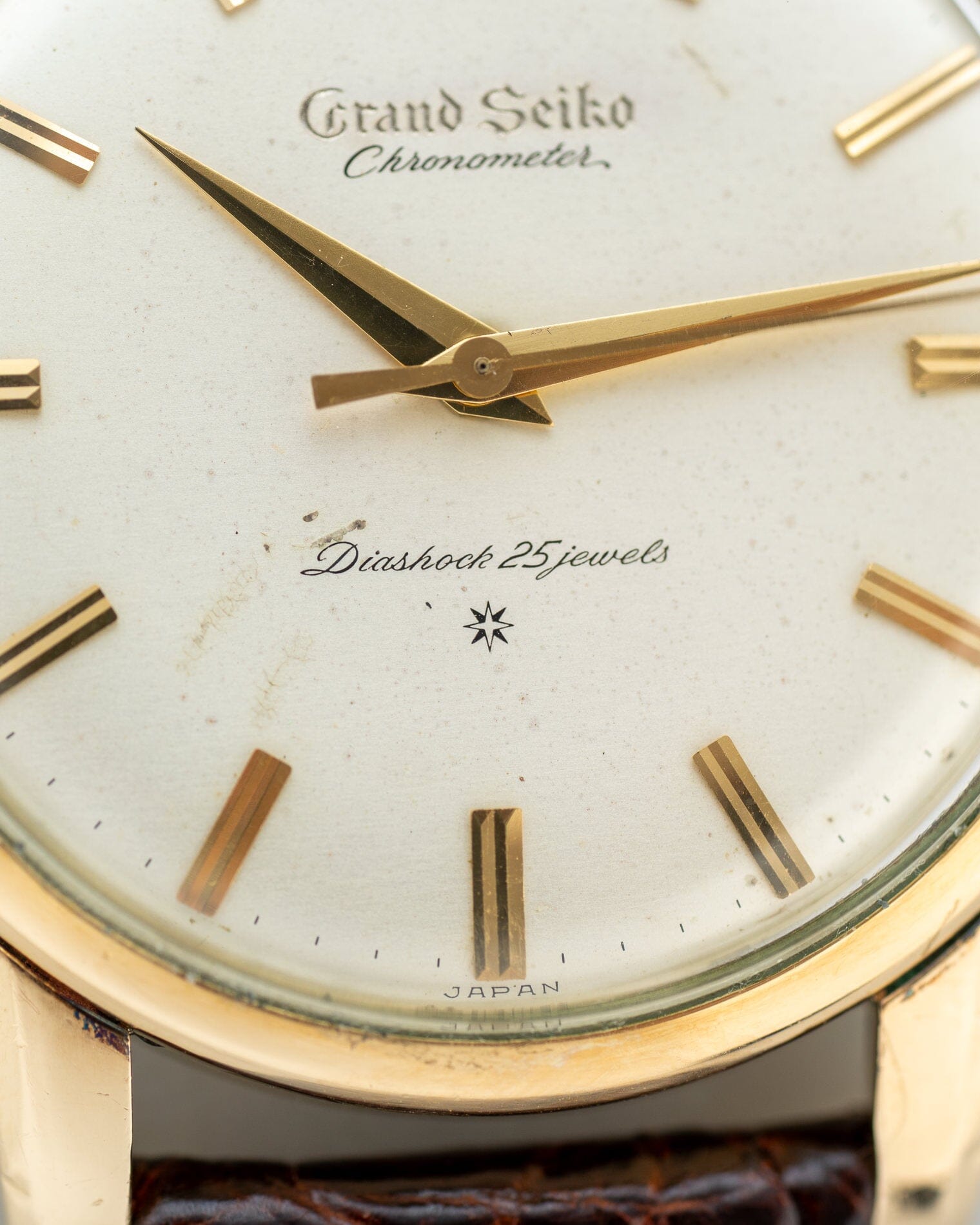 GRAND SEIKO FIRST J14070 彫り文字盤 最初期 Watch SEIKO