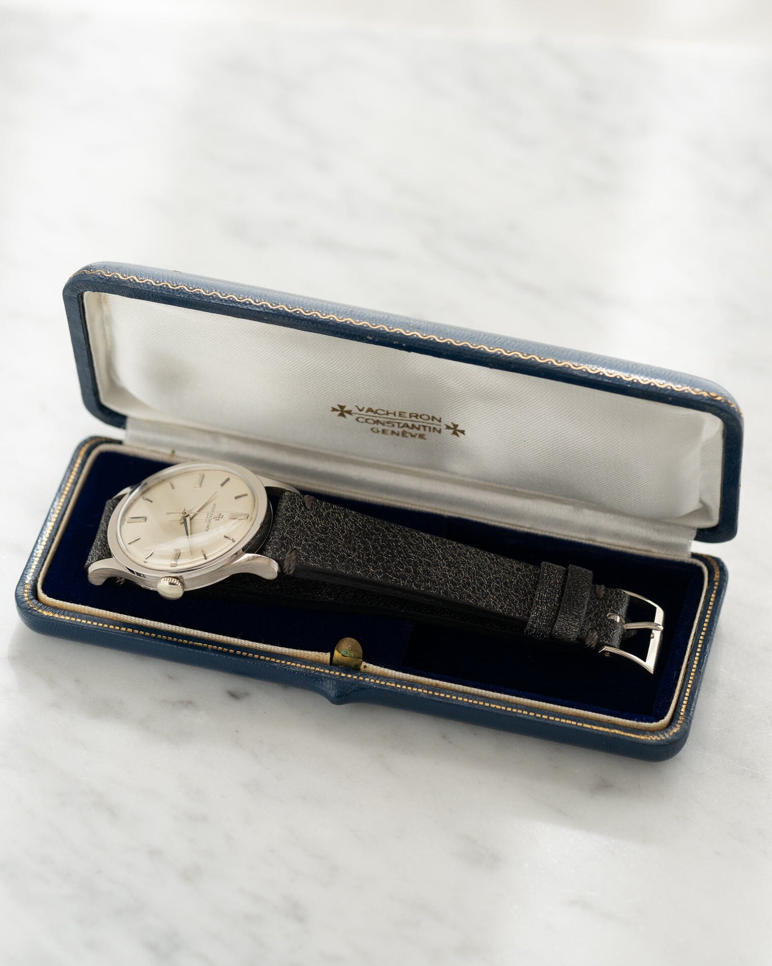 Vacheron Constantin ラウンド 4217 WG カラトラバ 箱付き Watch VACHERON CONSTANTIN 