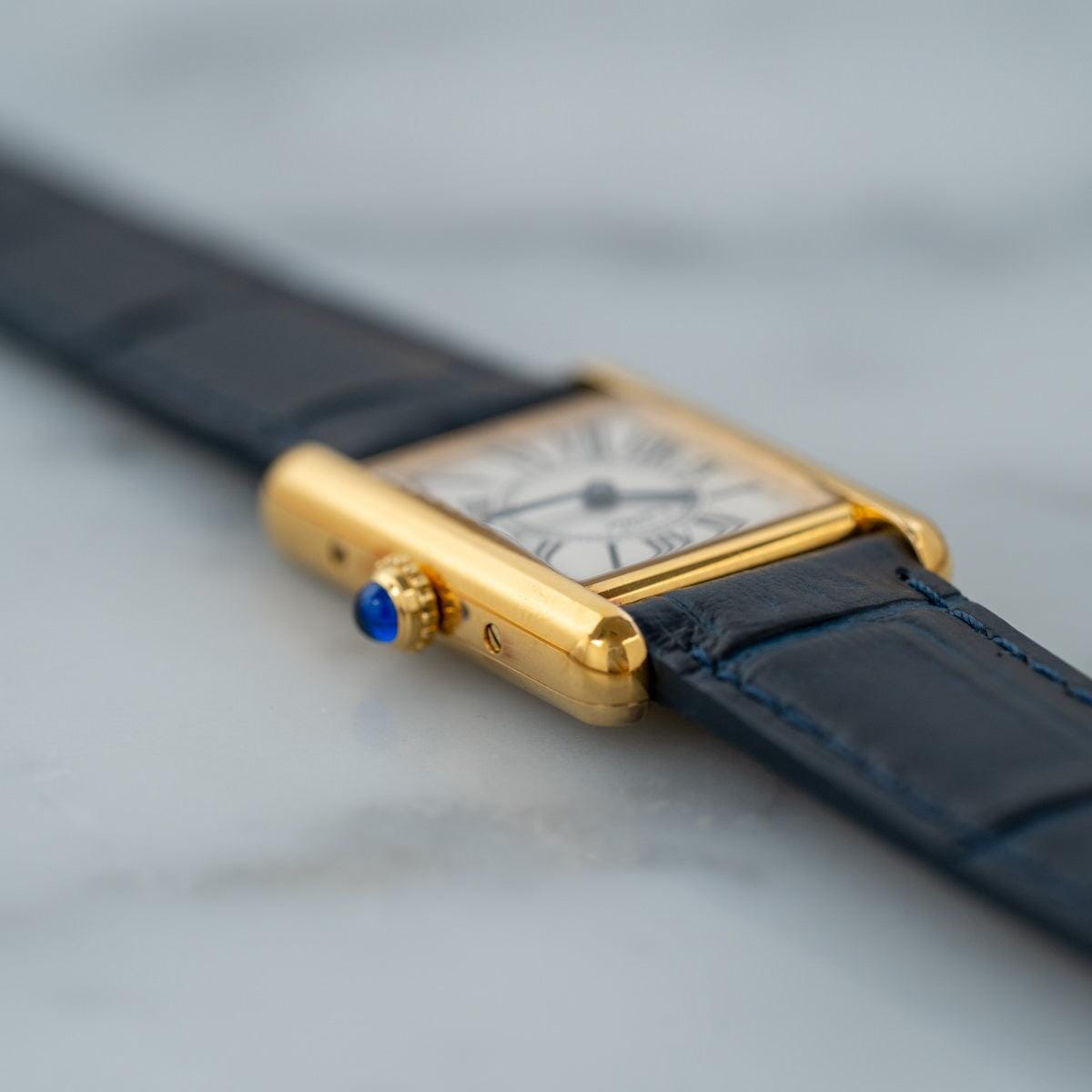 must de Cartier Tank SM QZ Opaline - Arbitro