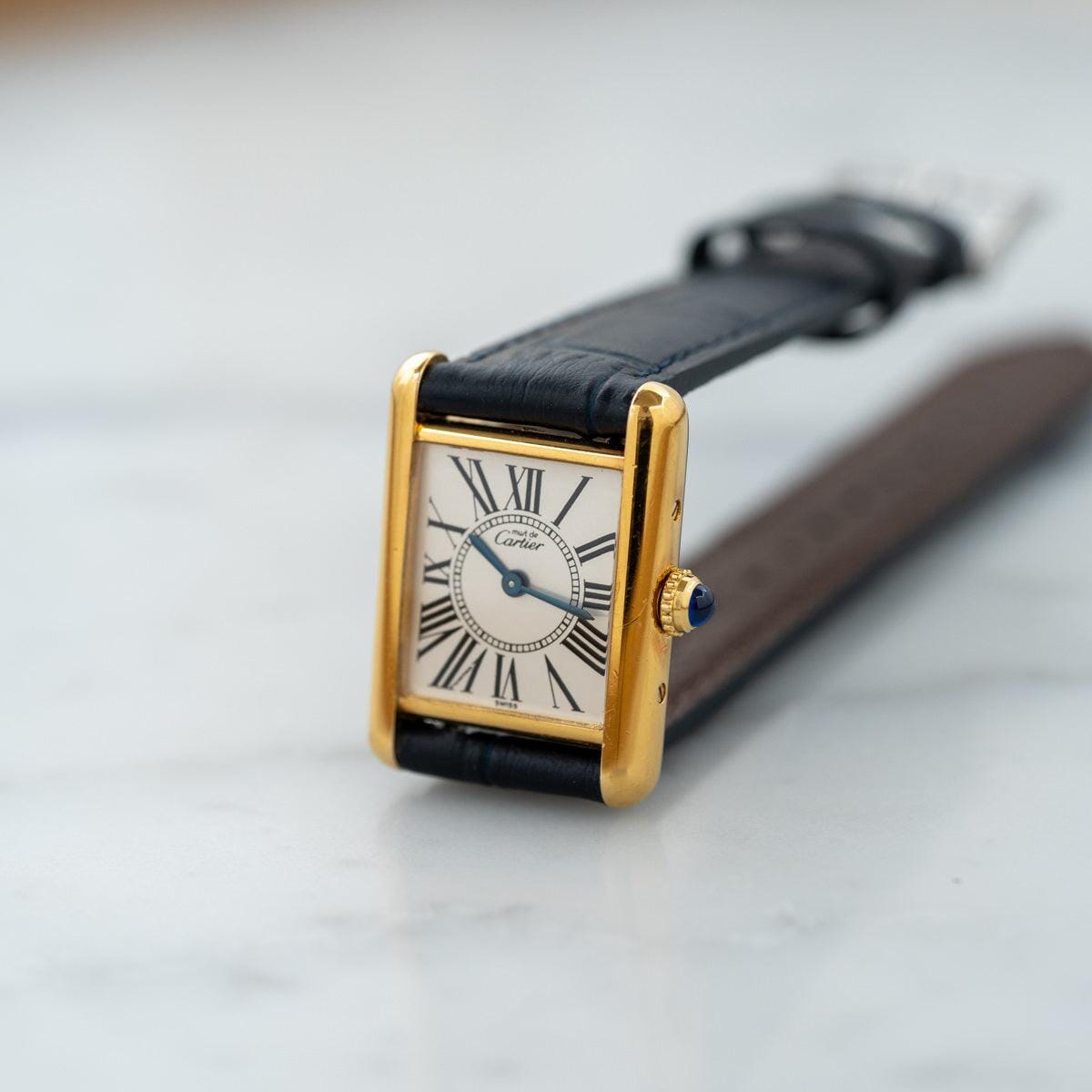must de Cartier Tank SM QZ Opaline - Arbitro