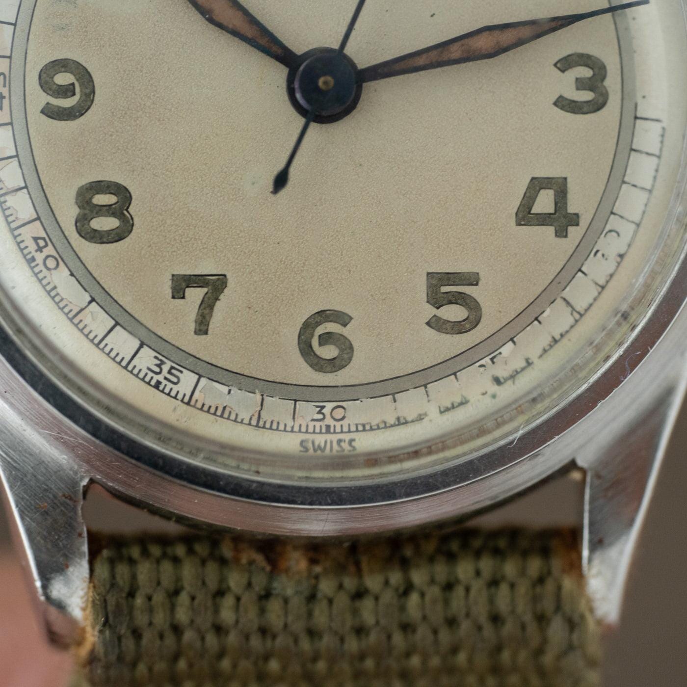 RACINE (GALLET) Military-Style Round 1940s - Arbitro