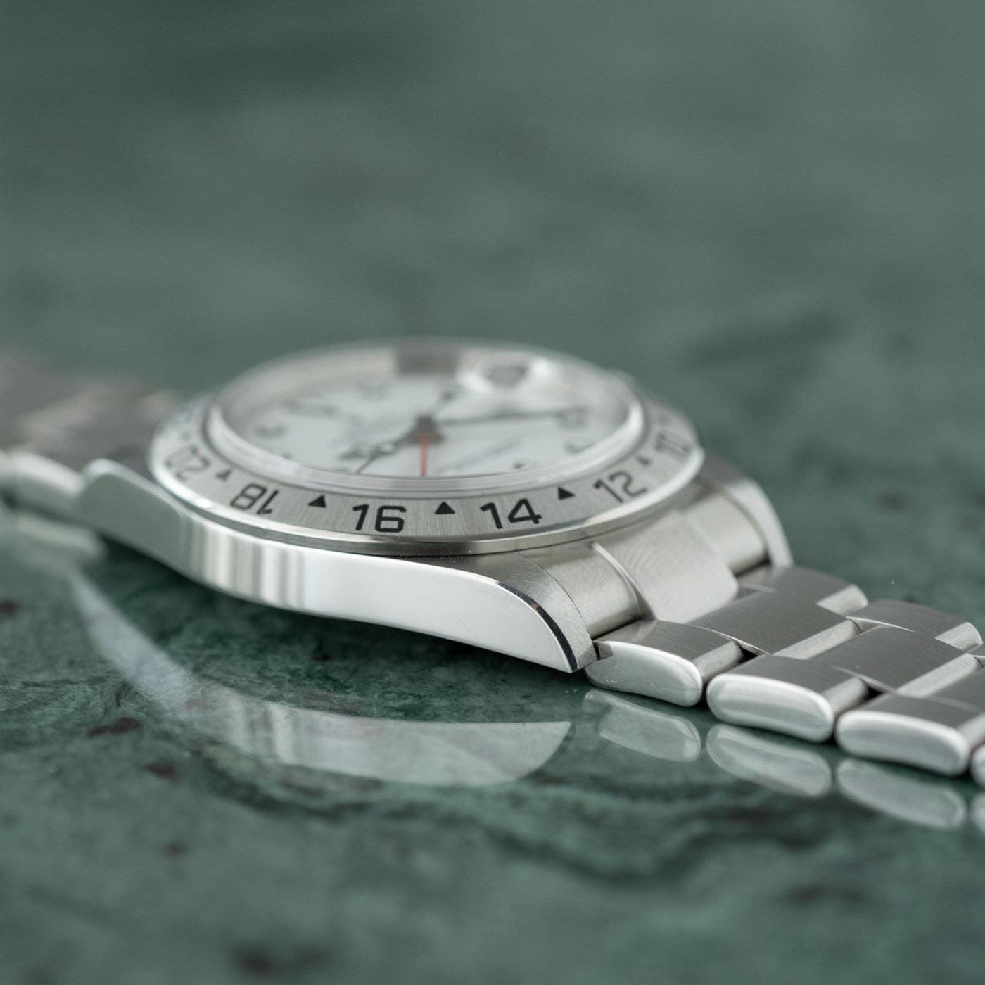 ROLEX Explorer II 16570 White Dial “Polar” - Arbitro