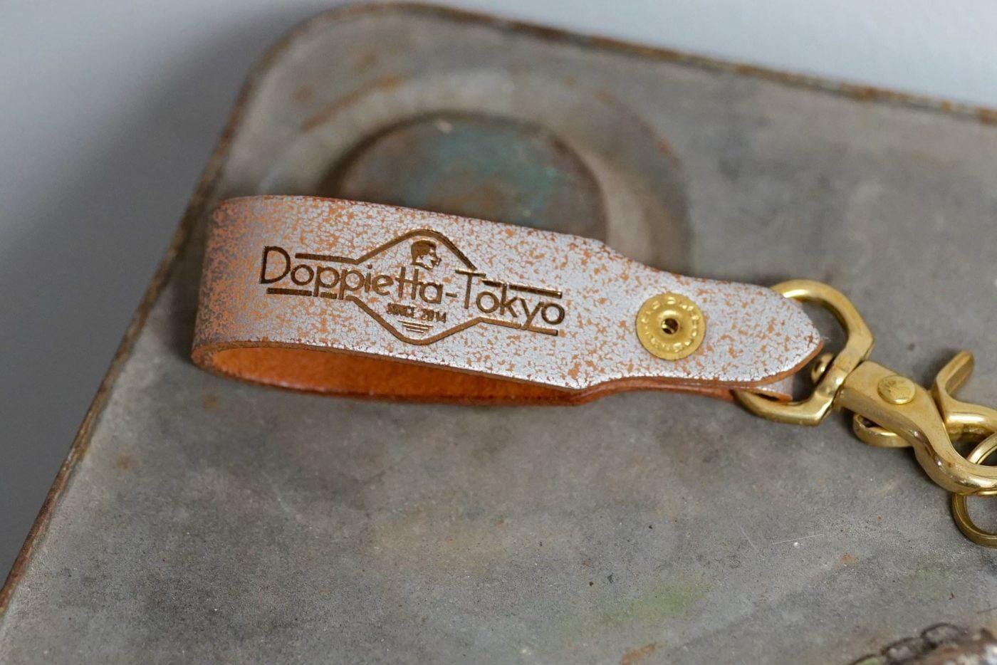 Crack Leather Key Ring クラックレザー キーリング シルバー - Arbitro