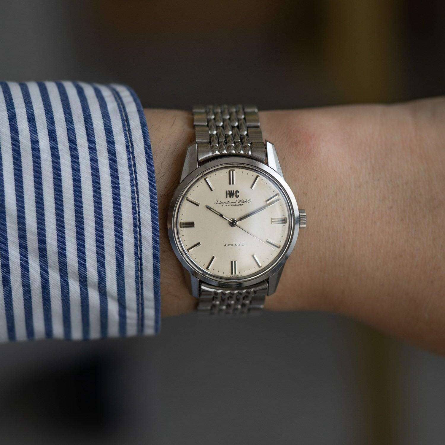 IWC Round R810A Ivory Dial - Arbitro
