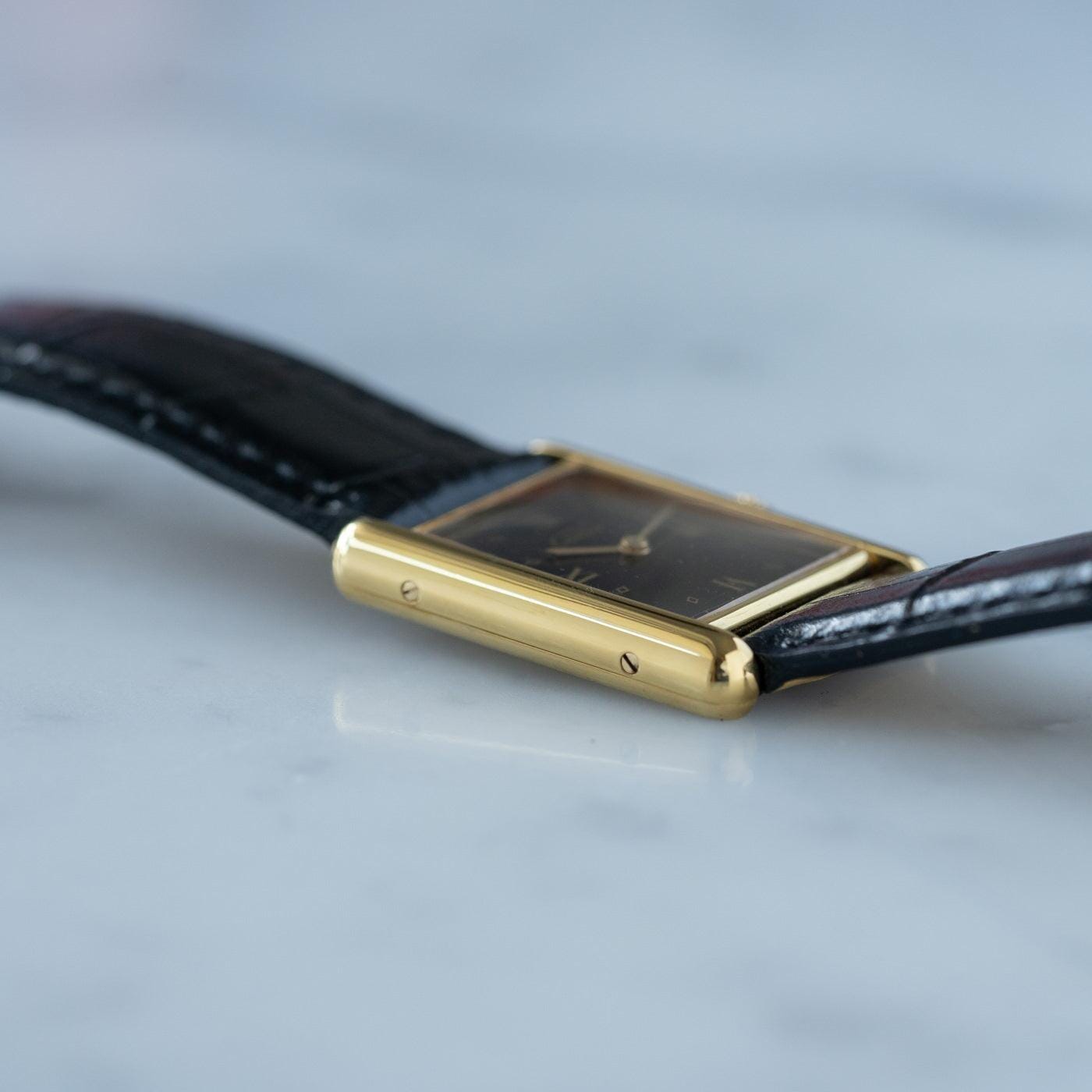 must de Cartier Tank LM QZ Black Roman Dial - Arbitro
