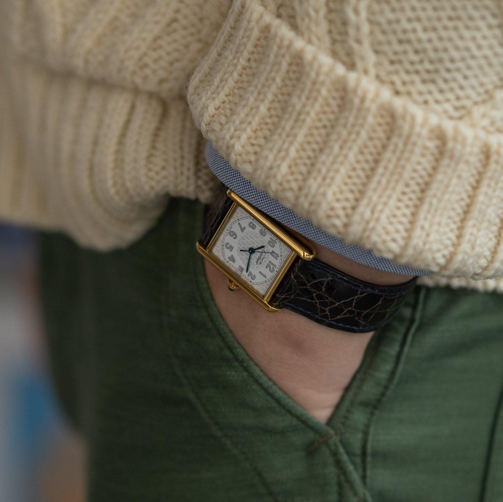 must de Cartier Tank LM Big Arabic Date - Arbitro