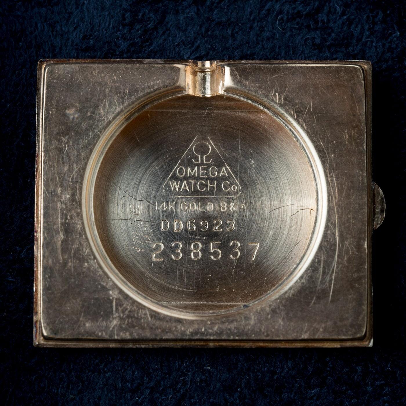 OMEGA "Tank" Rectangle - Arbitro