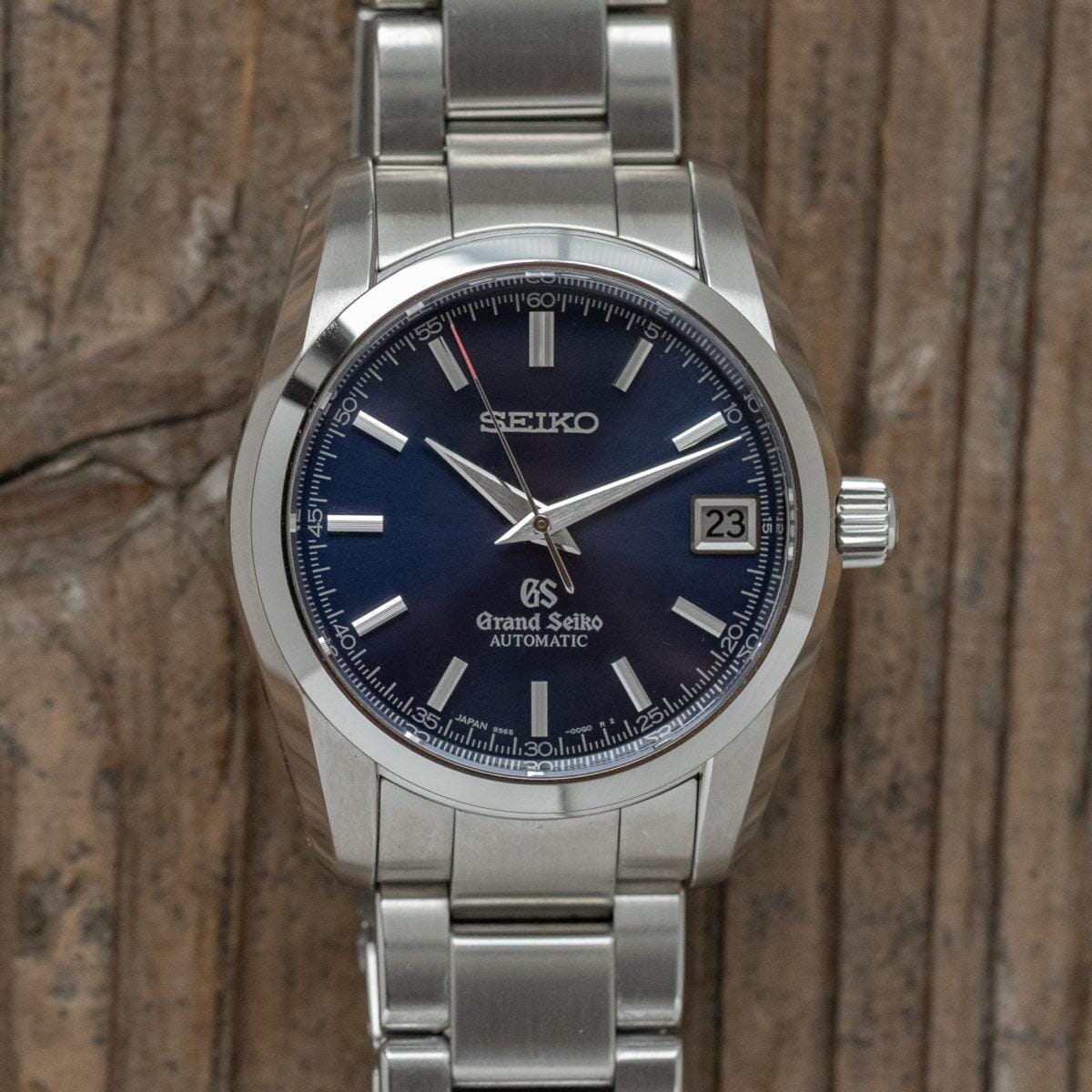 GRAND SEIKO SBGR073 Navy Dial - Arbitro