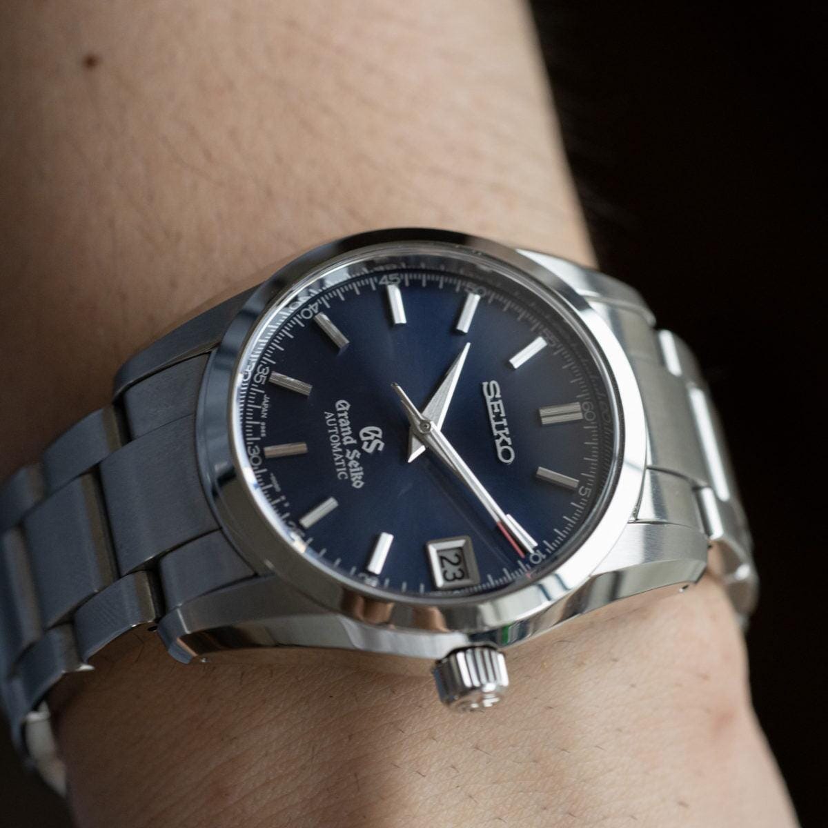 GRAND SEIKO SBGR073 Navy Dial - Arbitro