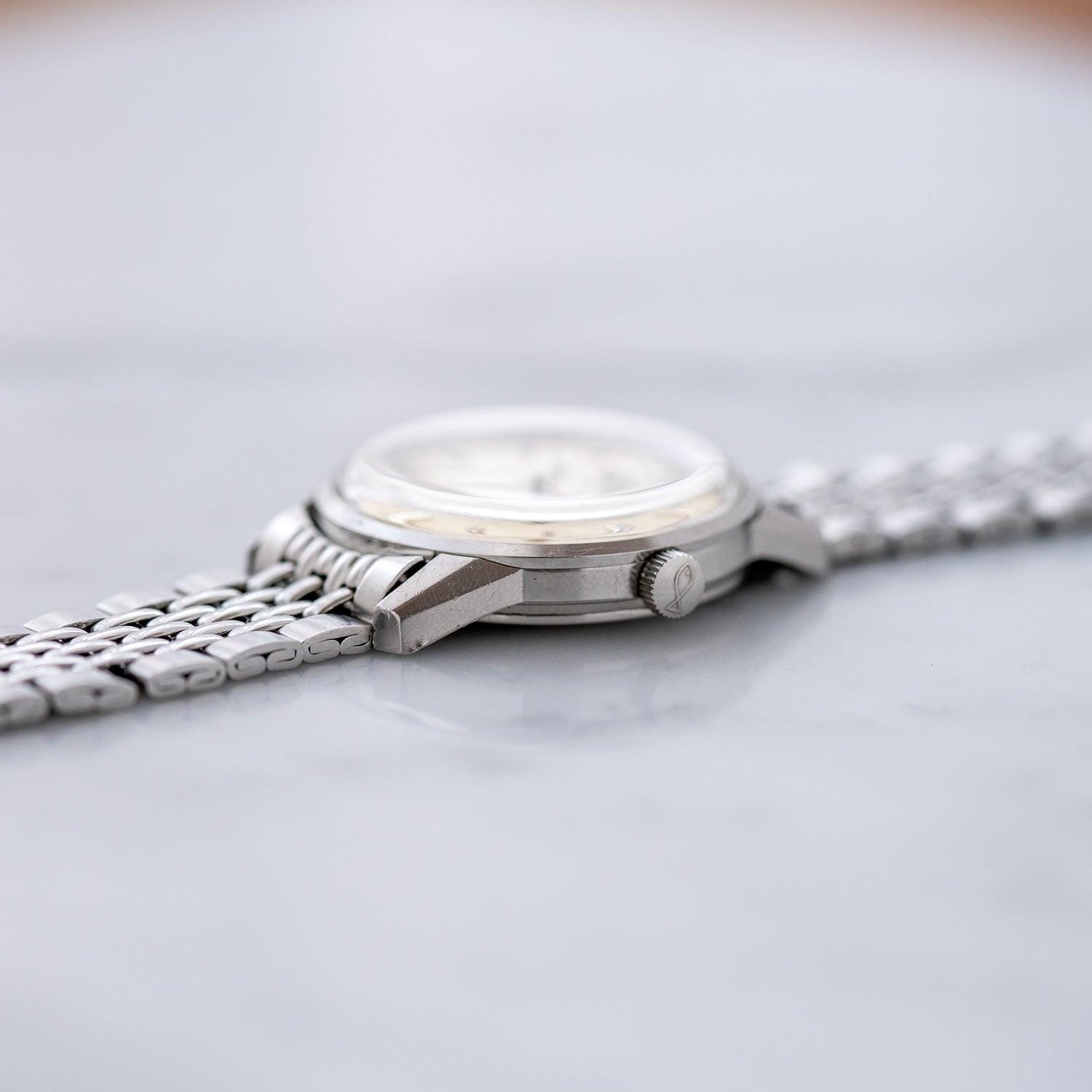 IWC Round R810A Ivory Dial - Arbitro