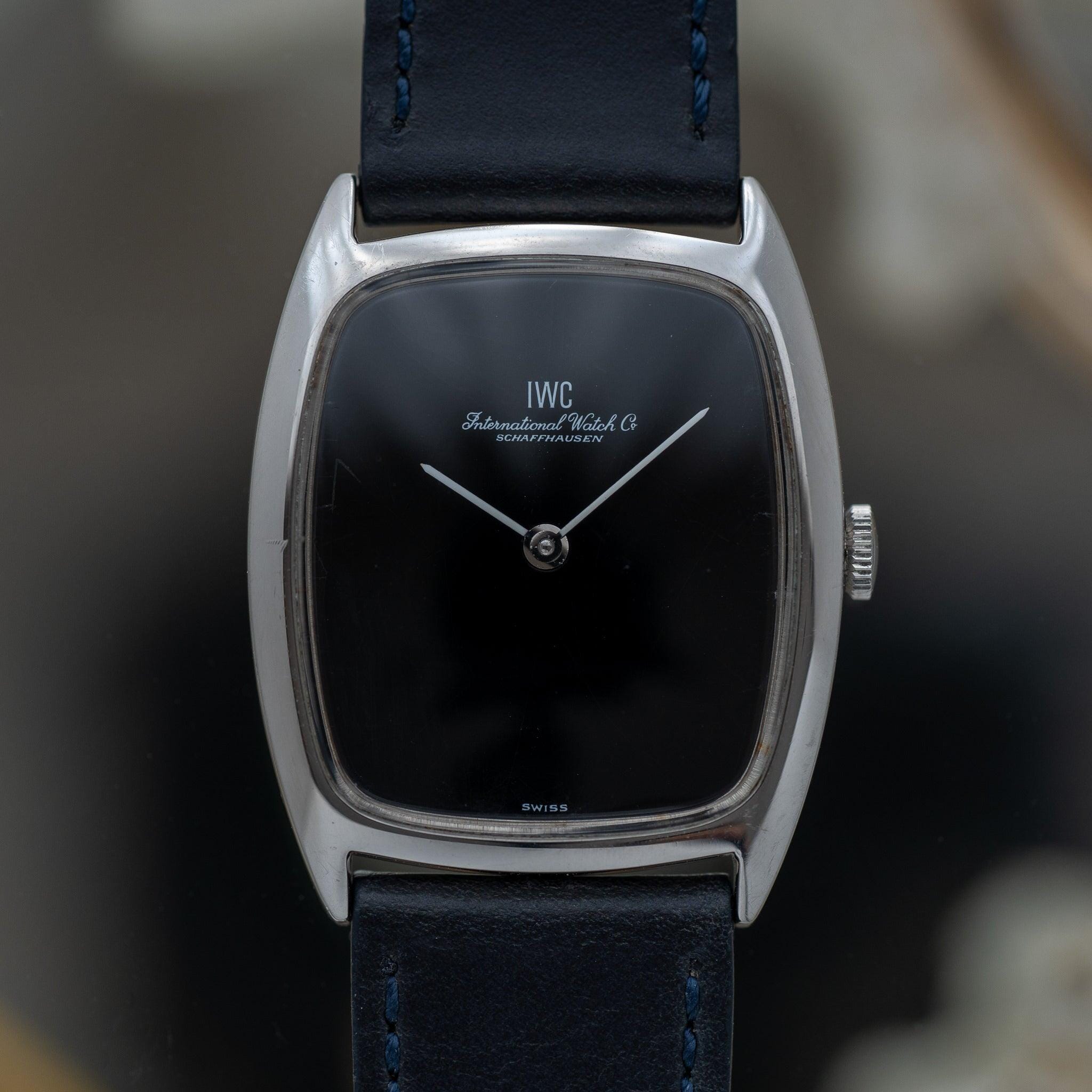 IWC Rectangle 2582 Glossy Black Dial - Arbitro
