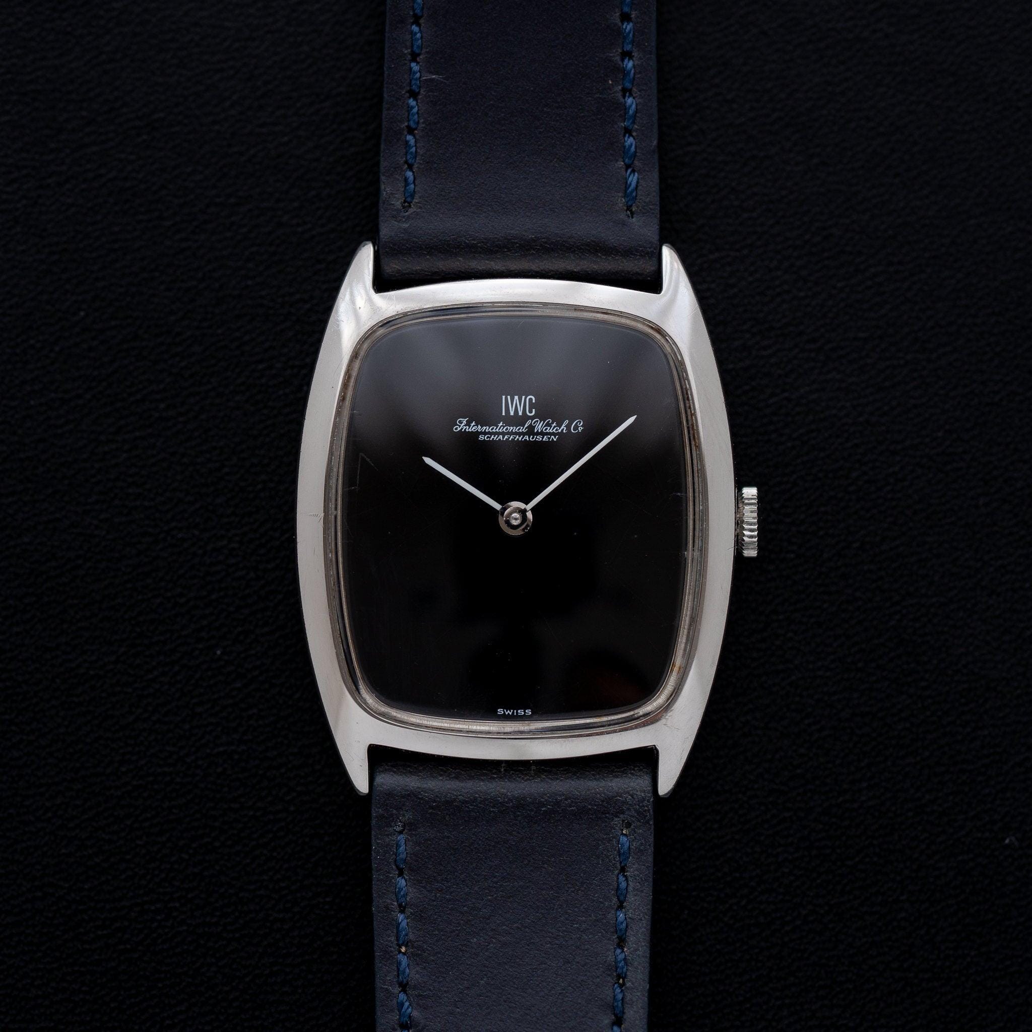 IWC Rectangle 2582 Glossy Black Dial - Arbitro