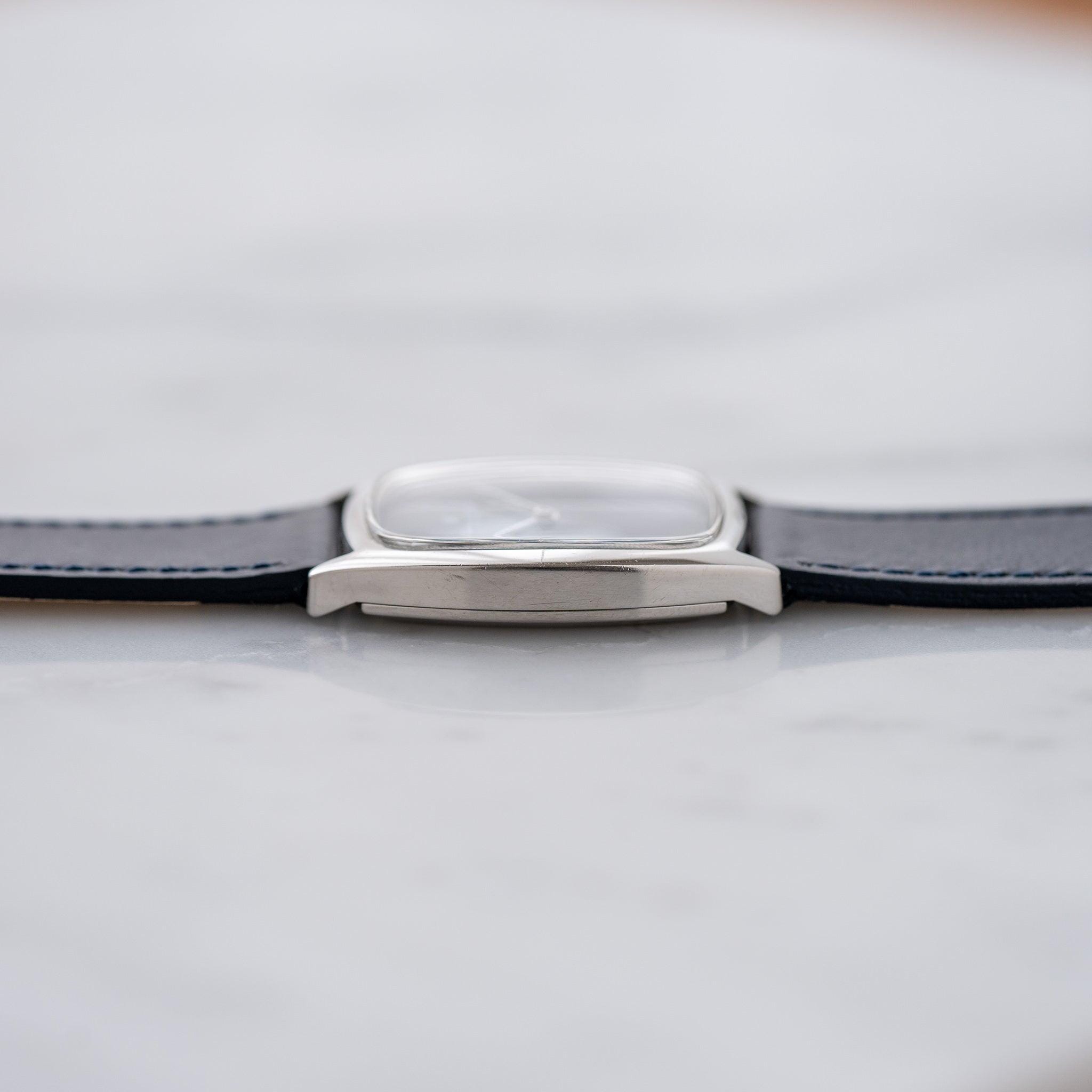 IWC Rectangle 2582 Glossy Black Dial - Arbitro