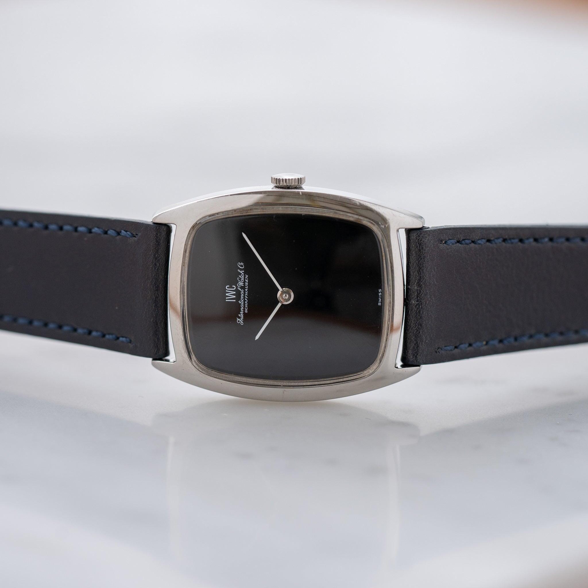IWC Rectangle 2582 Glossy Black Dial - Arbitro