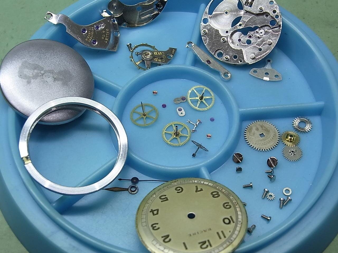 RACINE (GALLET) Military-Style Round 1940s - Arbitro