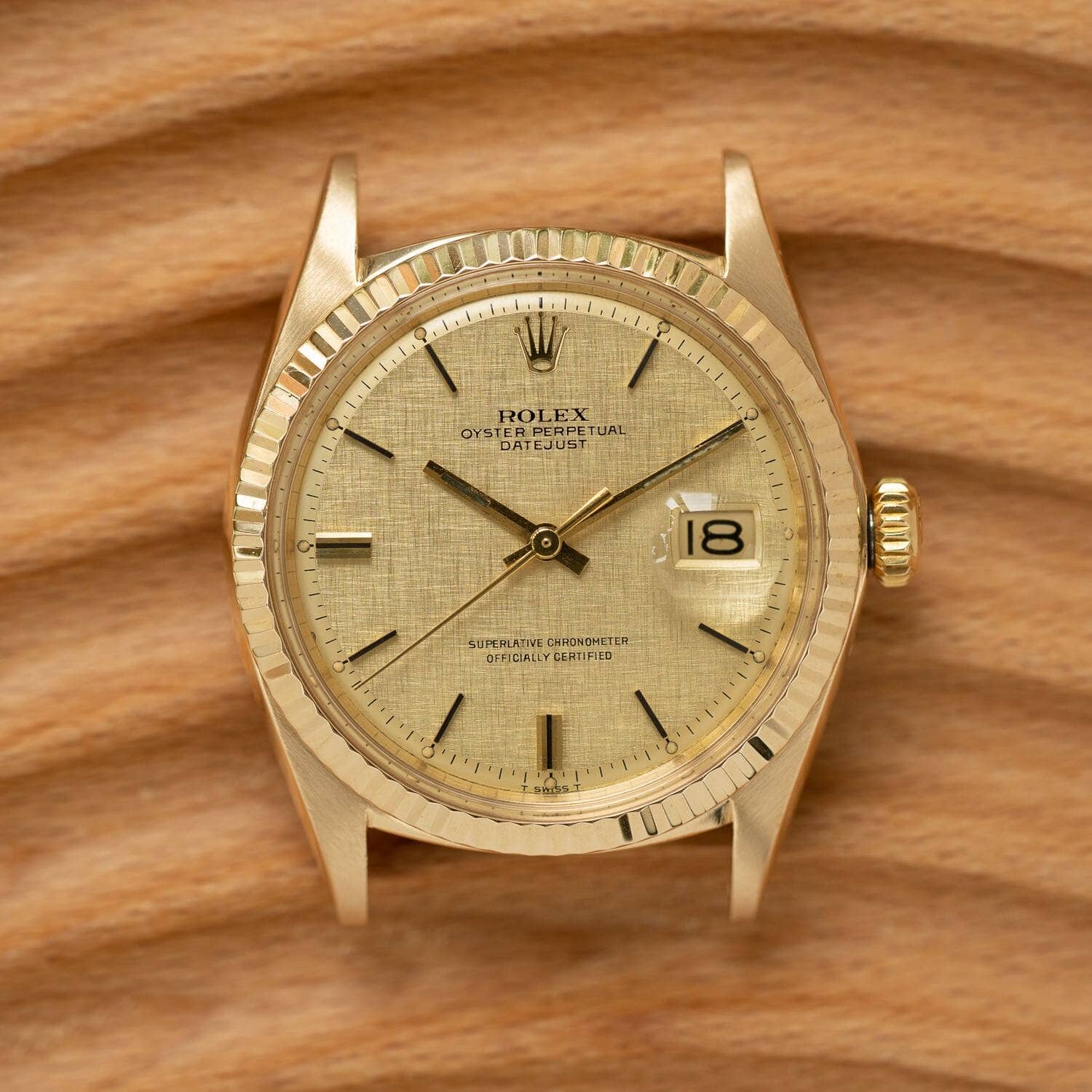 ROLEX Datejust 1601 YG Champagne Linen Dial - Arbitro