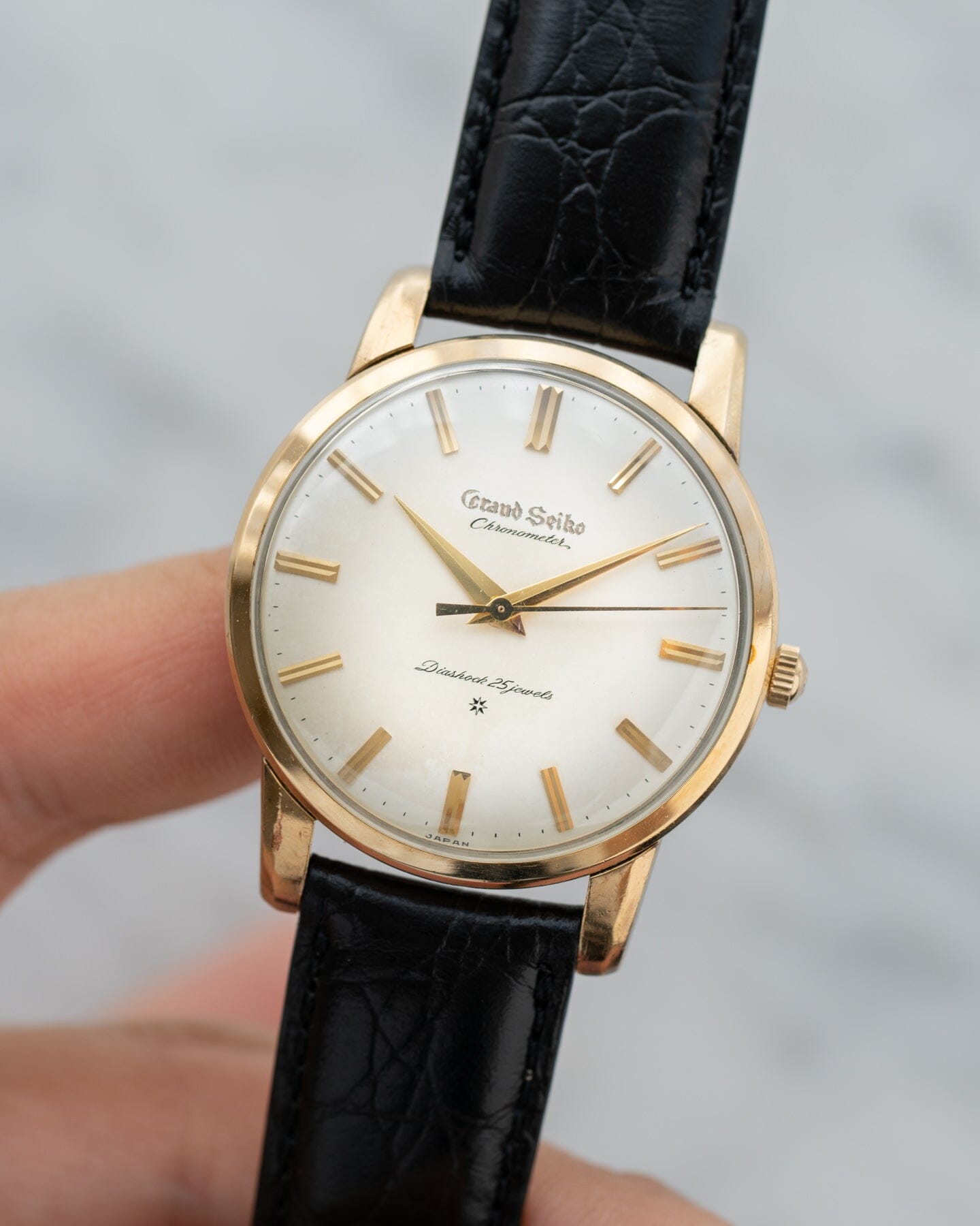 GRAND SEIKO First J14070 Carved Logo Dial from 1960 ARBITRO