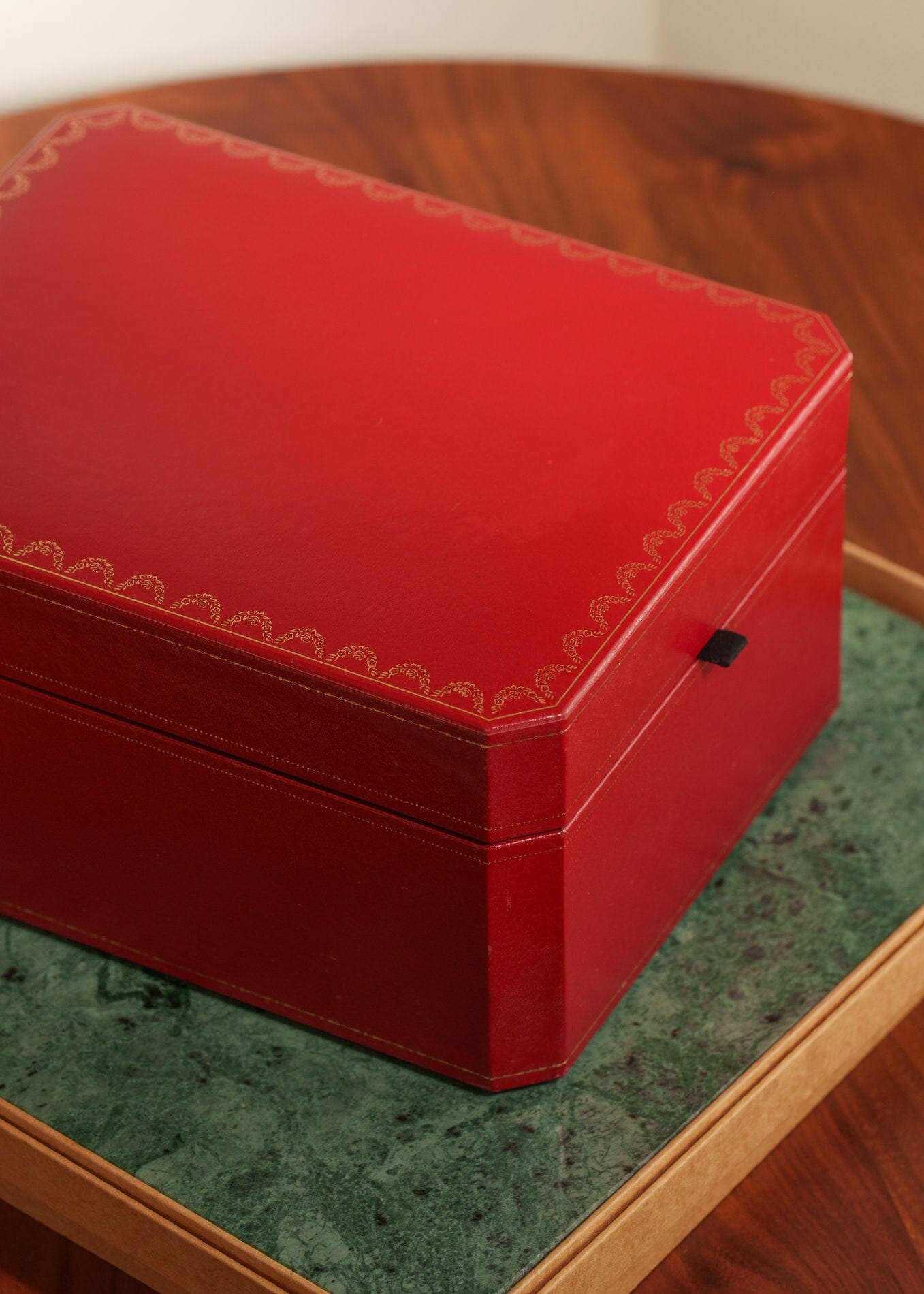 Cartier タンク ルイ カルティエ LM YG CPCP 1600B 箱付き | ARBITRO