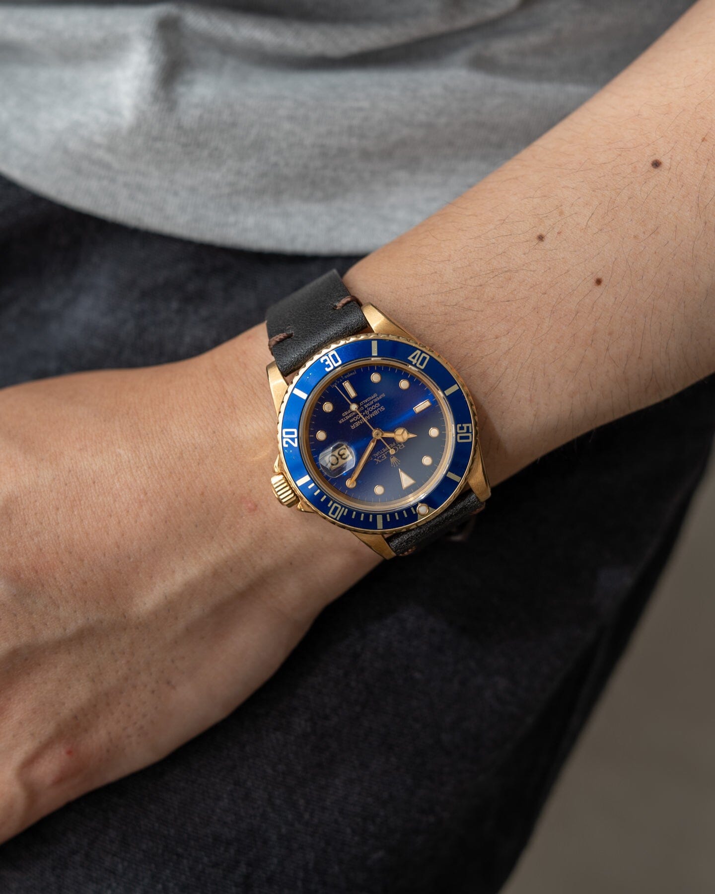 Rolex Submariner Date 16808 YG Blue Dial Watch ROLEX 