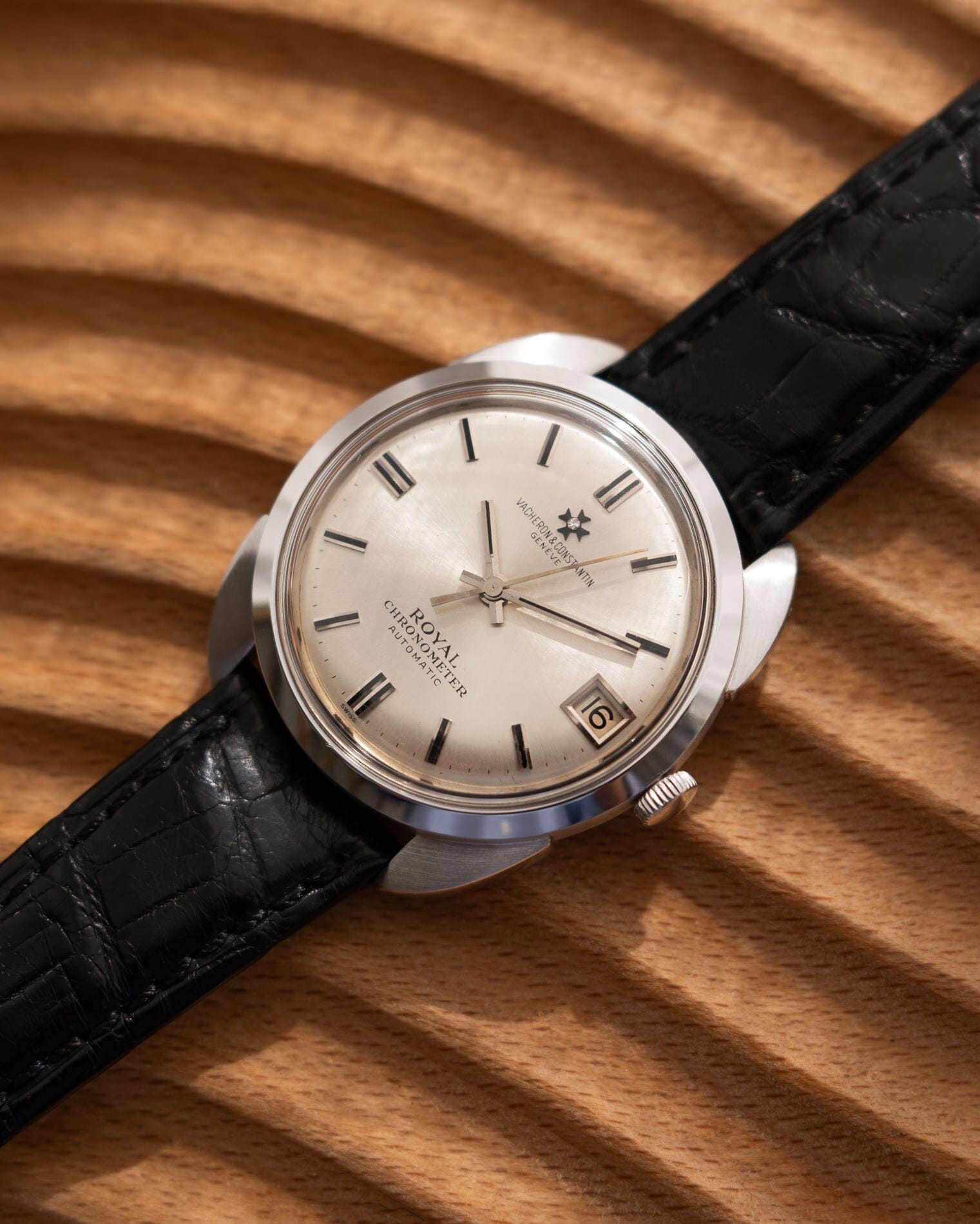 Chronometer hotsell automatic watch