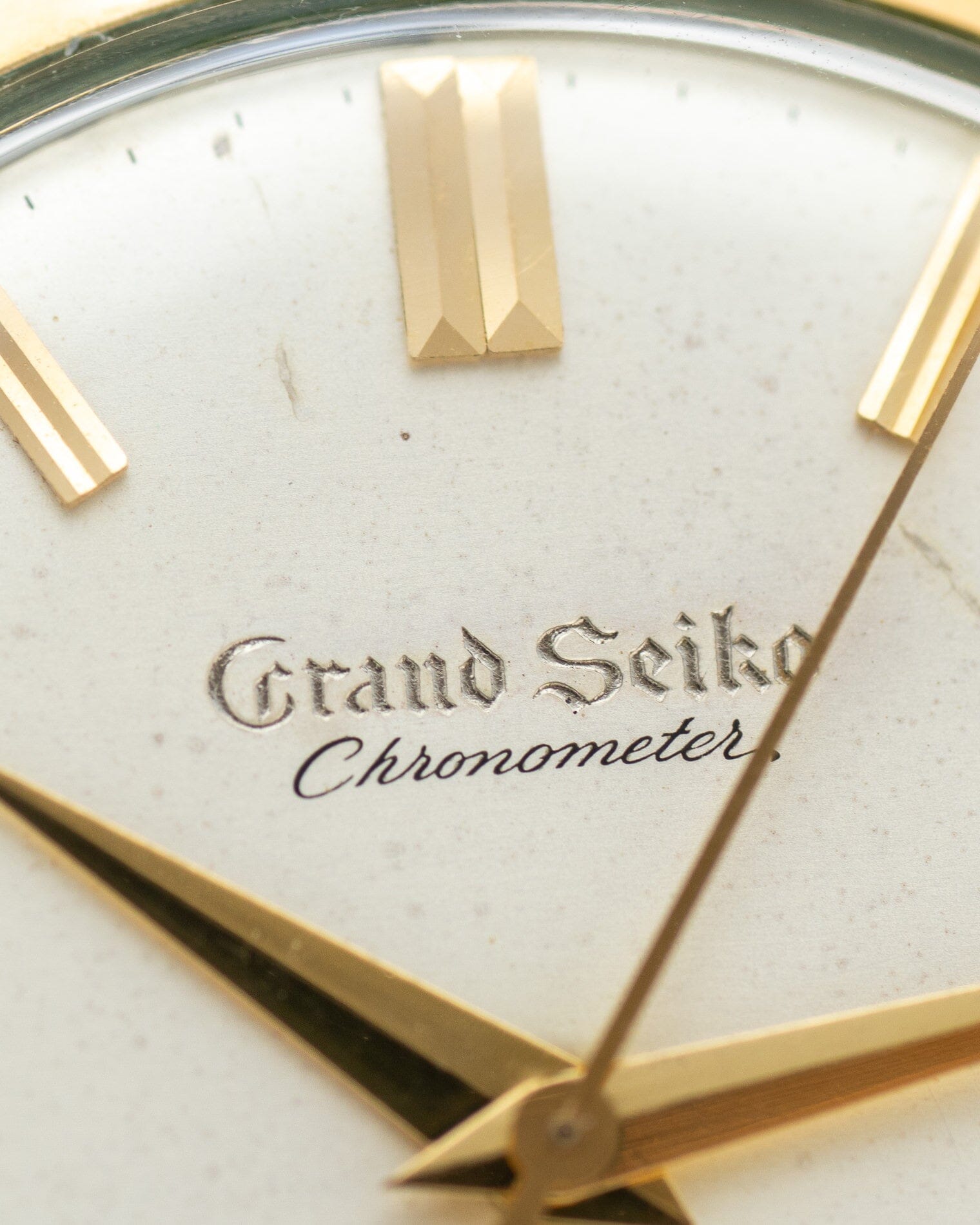 GRAND SEIKO FIRST J14070 Early Carved Logo Dial from 1960 | ARBITRO