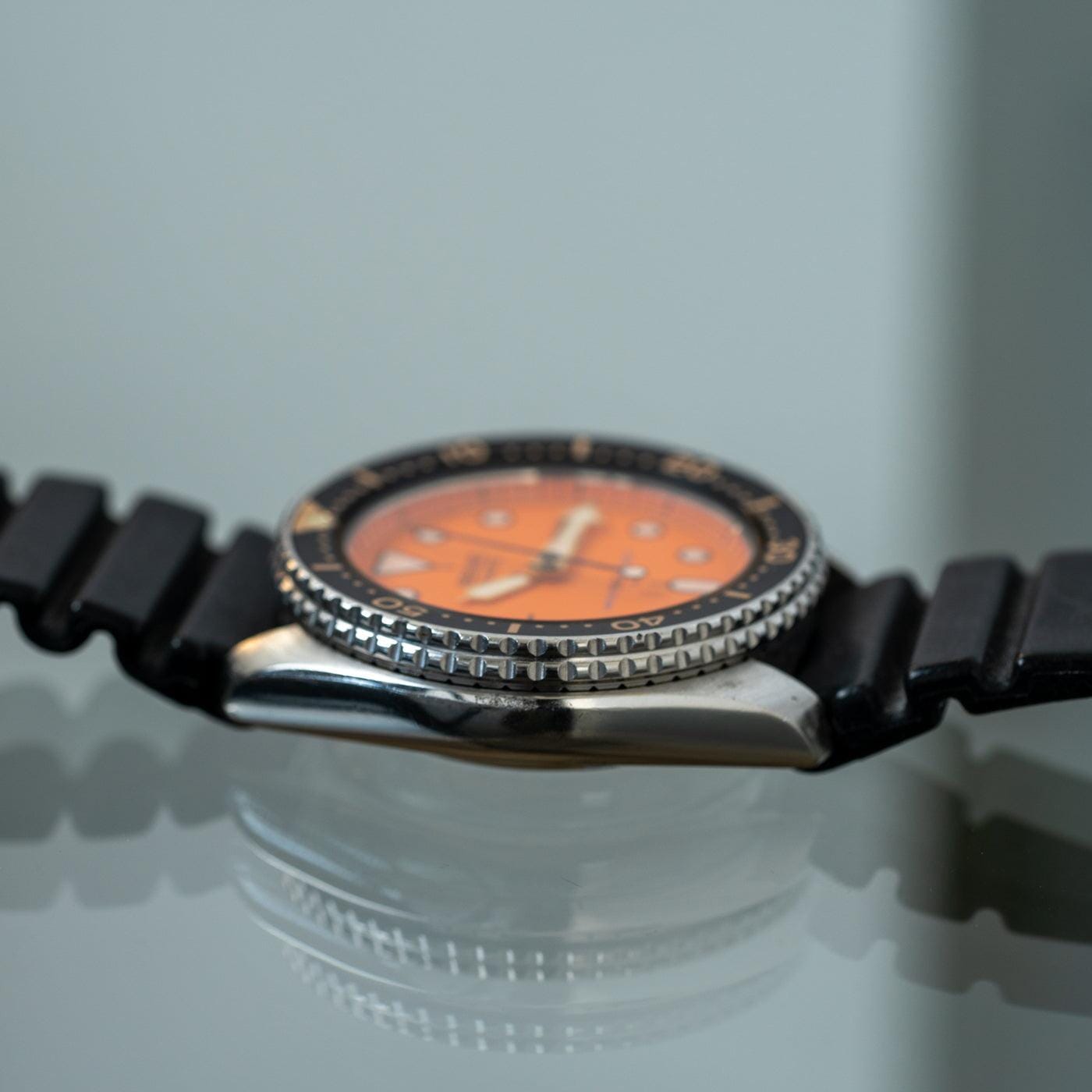 Seiko 7002 online orange