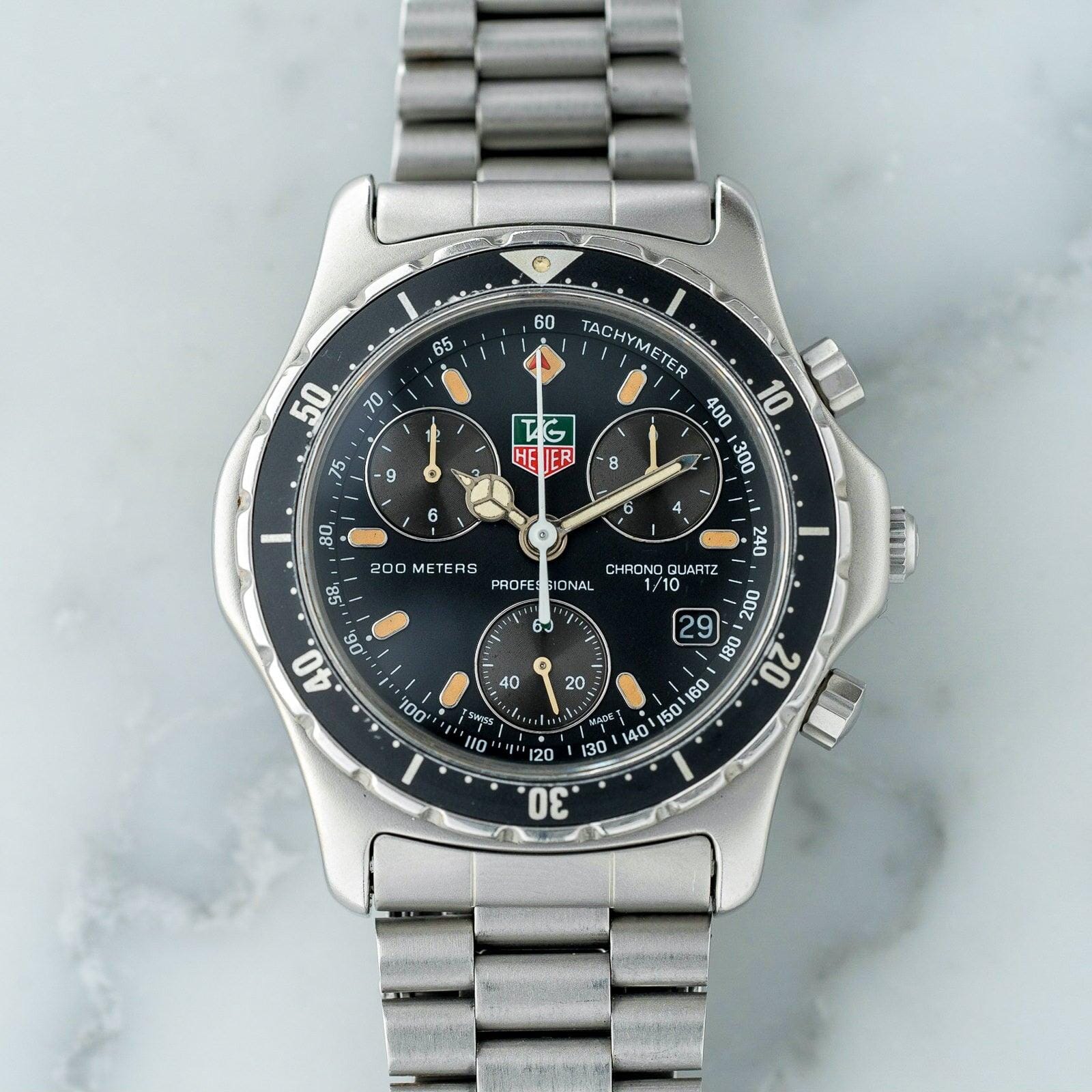 TAG HEUER 2000 Professional Chronograph ARBITRO1