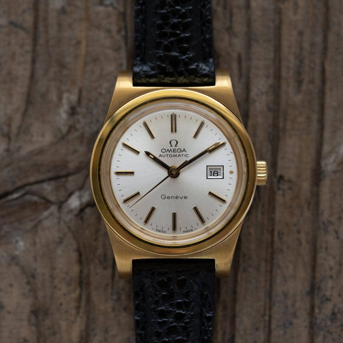 オメガ ジュネーヴ自動巻き VINTAGE OMEAGA 1970年代厚さ12mm風防込