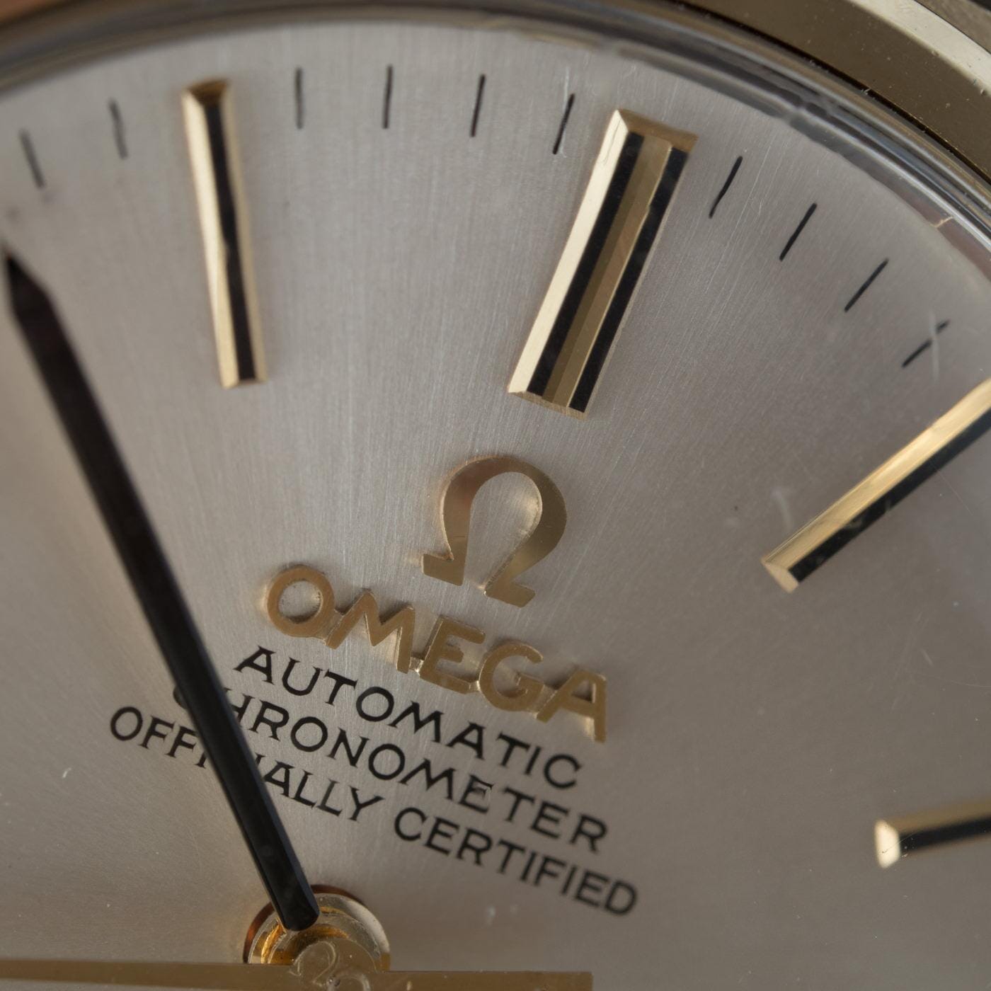 OMEGA Constellation Chronometer Date - Arbitro