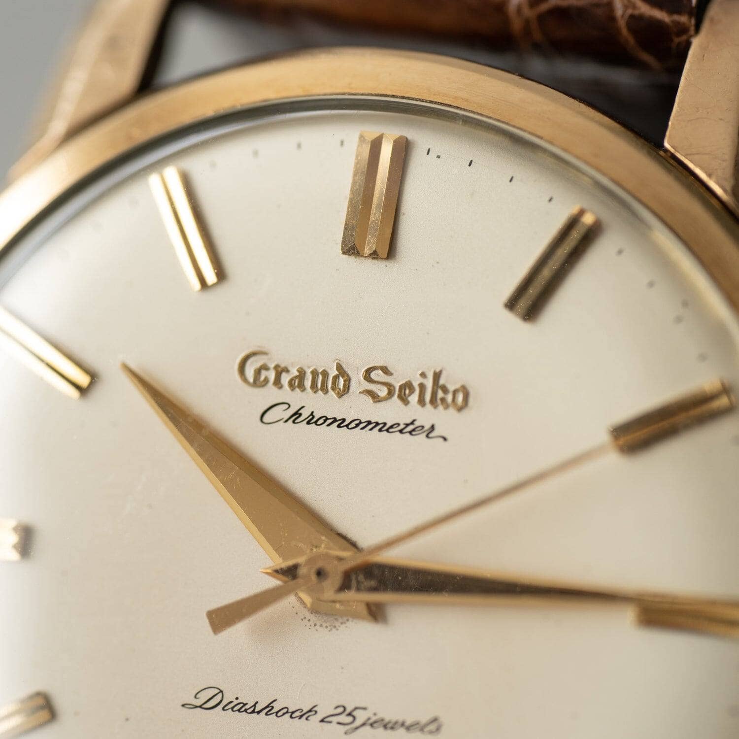 グランドセイコー ファースト J14070 植字ロゴ 歩度証明書付き / Grand Seiko First J14070 Raised Logo  with Paper | ARBITRO